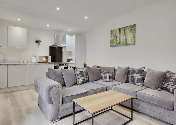 Wimborne Road Apartment 4